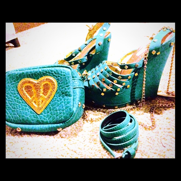 🐬Turquoise striped wedge heels🐬BUNDLE