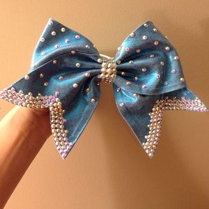 Swarovski Crystal bow
