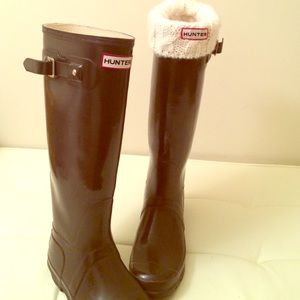 Brown women's hunter boots