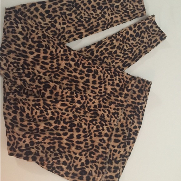 Victoria's Secret PINK leopard leggings