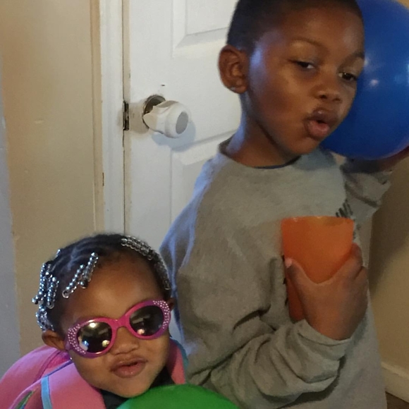 Meet your Posher, Erin - Picture 1 of 1