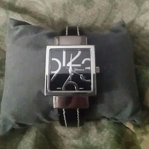 Geneva Platinum Bangle Large Number Face