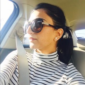 Meet your Posher, Saman