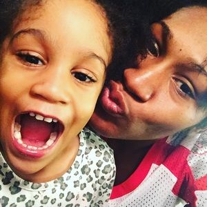 Meet your Posher, Whitney