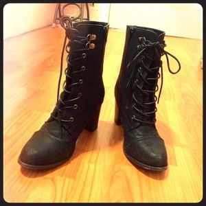 Black lace up boots