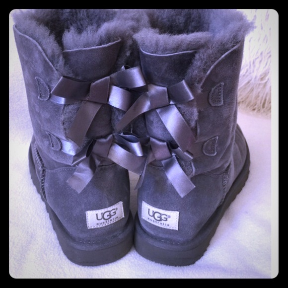 Ugg Bailey bows dark grey