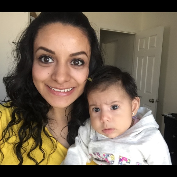 Meet your Posher, Monica