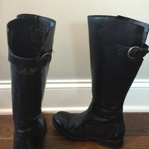 Born black leather boots