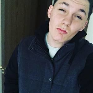 Meet your Posher, Christopher