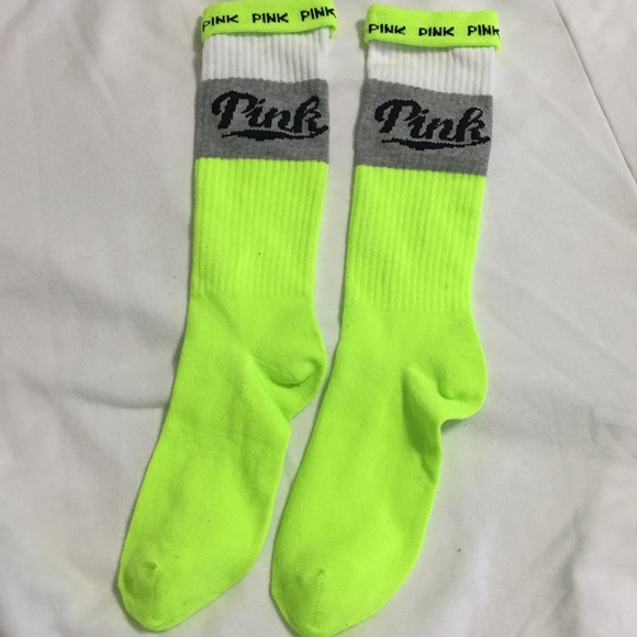 NEW VS PINK socks
