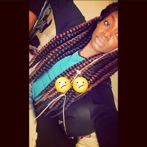 Meet your Posher, Debora