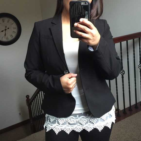 Ivory lace slip/shirt extender - Picture 2 of 4