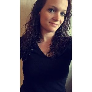 Meet your Posher, Casey