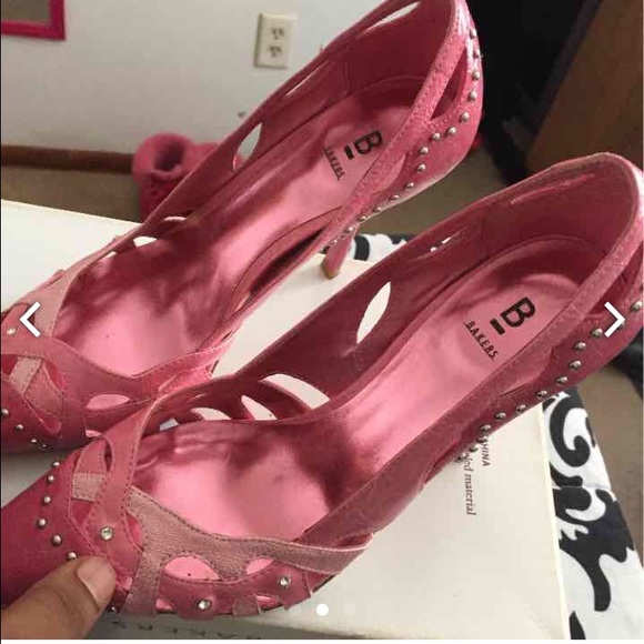 Heels - Picture 2 of 2