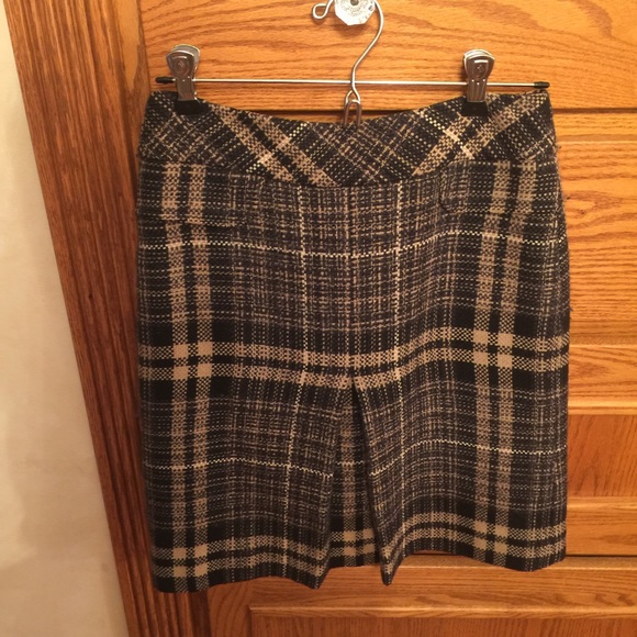 SOLD Beautiful NWOT Ann Taylor wool skirt
