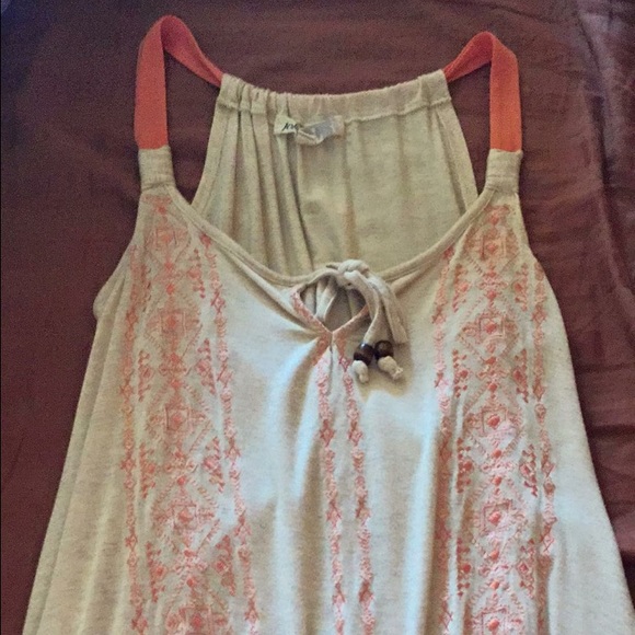 buckle tank top