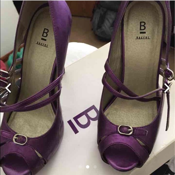 Bakers heels - Picture 2 of 2