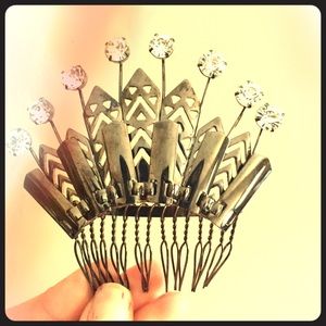 Nasty gal Hair Crown