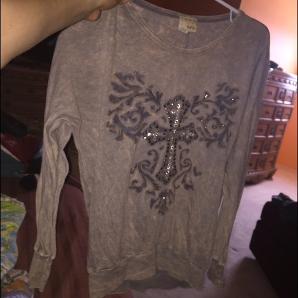 buckle shirt