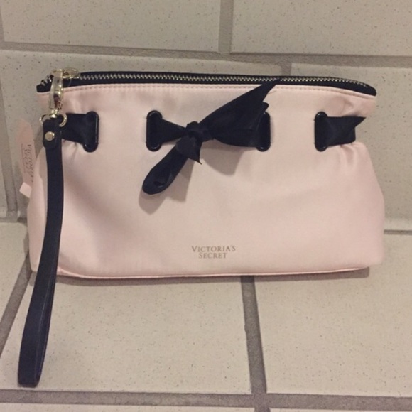 Victoria's Secret Handbags - Light pink VS makeup bag/wristlet
