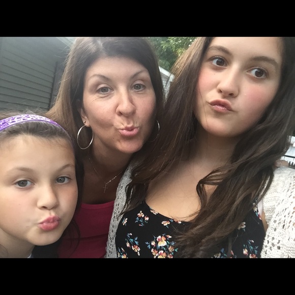 Meet your Posher -Tracy.... - Picture 4 of 4