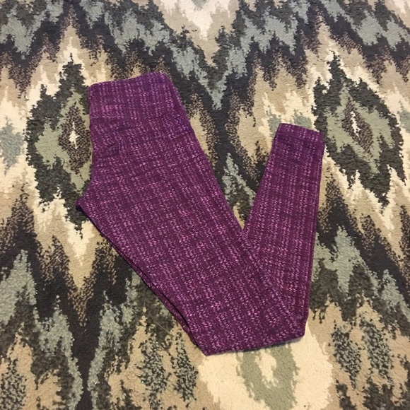 Wunderunder leggings sz 6