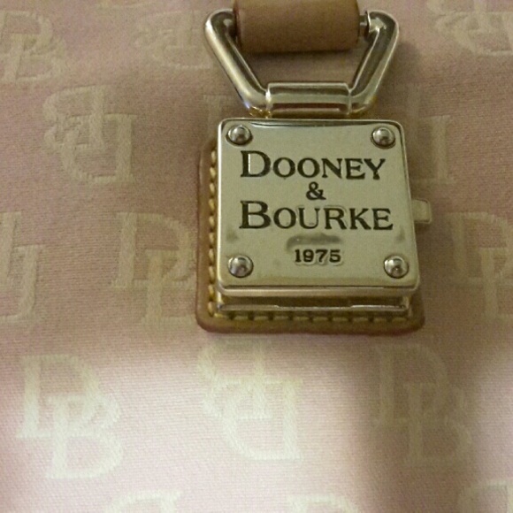 Dooney bourke - Picture 3 of 4