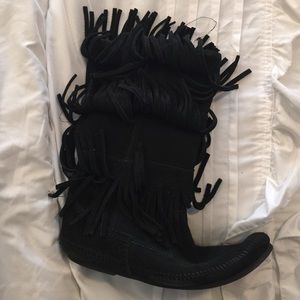 Black fringe boots!