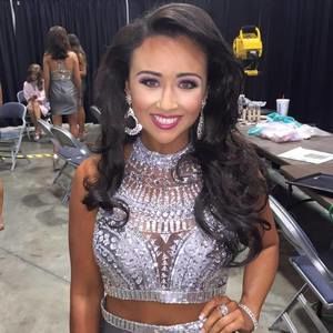 Meet your Posher, Brooke