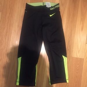 Nike Pro Combat Crop Tight
