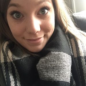 Meet your Posher, Jackie