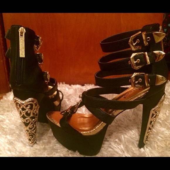 Privileged Shoes - 🆕 Victorious by Privilege Heels❤️