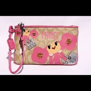 Coach Poppy Wristlet *PINKY*