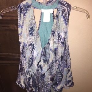 Cold shoulder Miss Me top