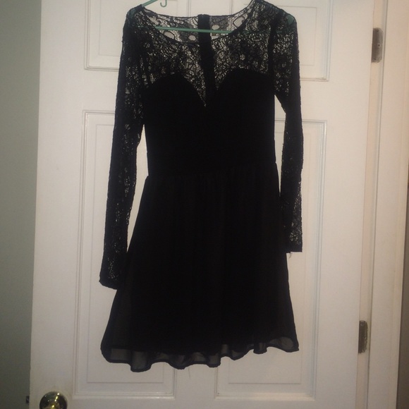Black Lace Chest Dress