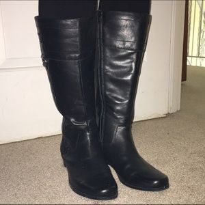 St. John's bay black leather boots