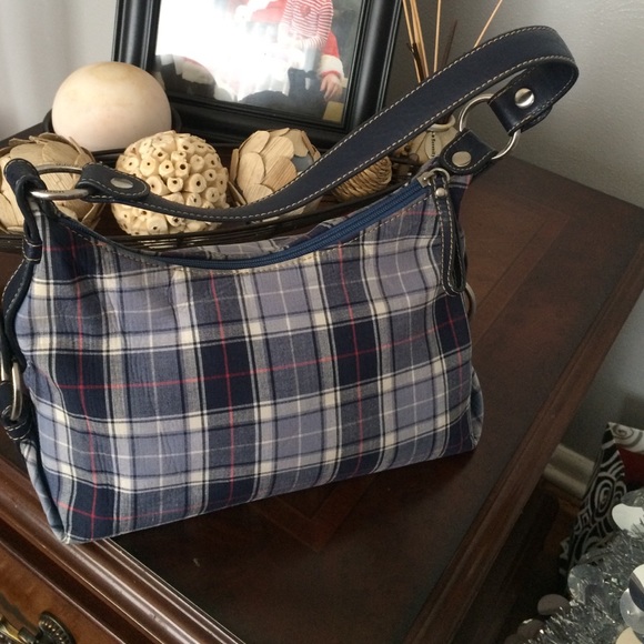 Tommy Hilfiger Handbags - Tommy Hilfiger handbag