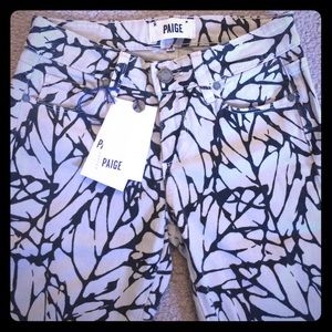 NWT! Paige skyline skinny porcelain