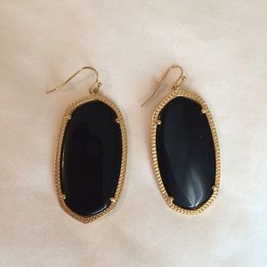 Ellie Gold Black Earrings