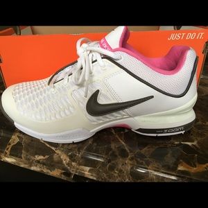 Nike tennis shoes