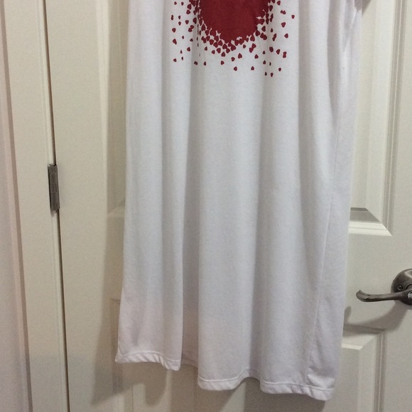 Red Heart-NEW - Picture 2 of 3