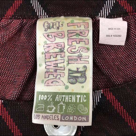 Plaid Red and Black Shrug or cardigan - Picture 3 of 4