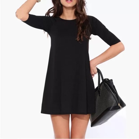 🏵SOLD🏵 Black shift dress