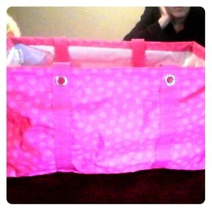 Really cute pink utility tote from 31!