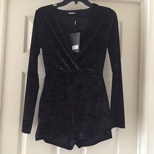 NWT MISSGUIDED Crushed Velvet Romper