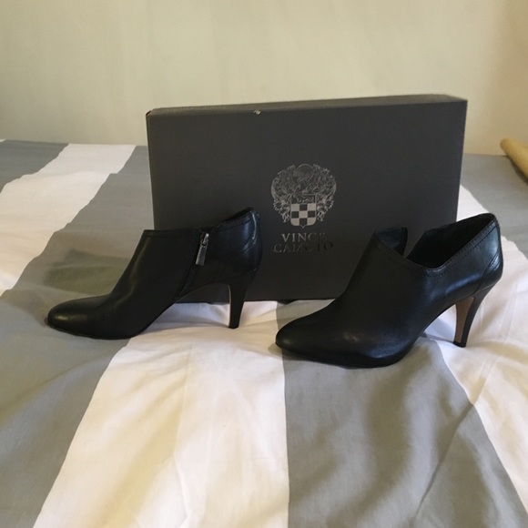 Vince Camuto, Vala Bootie