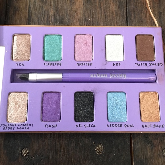 Urban Decay sustainable shadow box pallet