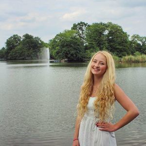 Meet your Posher, Lisa