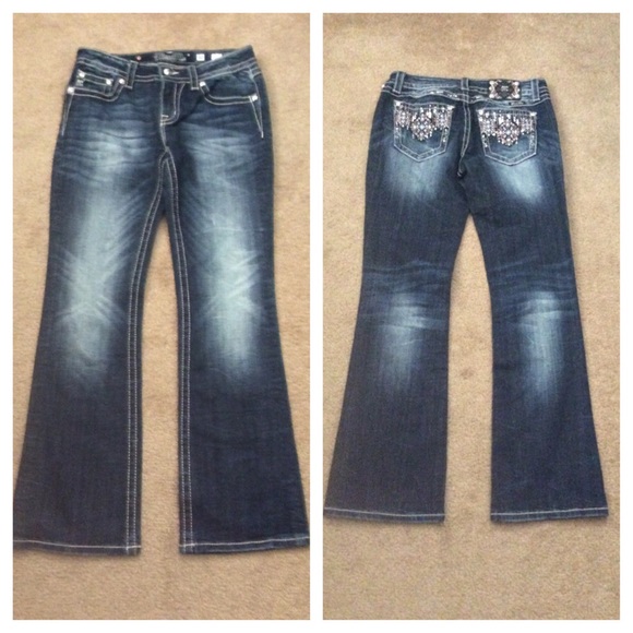 Miss Me Signature Boot Jean - Picture 2 of 4