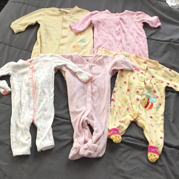 Baby girl Carter's pj's!